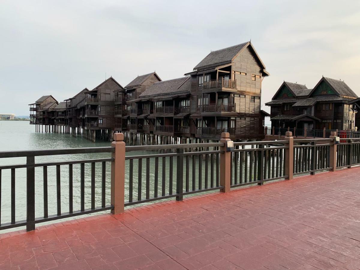 Langkawi Lagoon Resort Water Chalet Pantai Cenang  Bagian luar foto