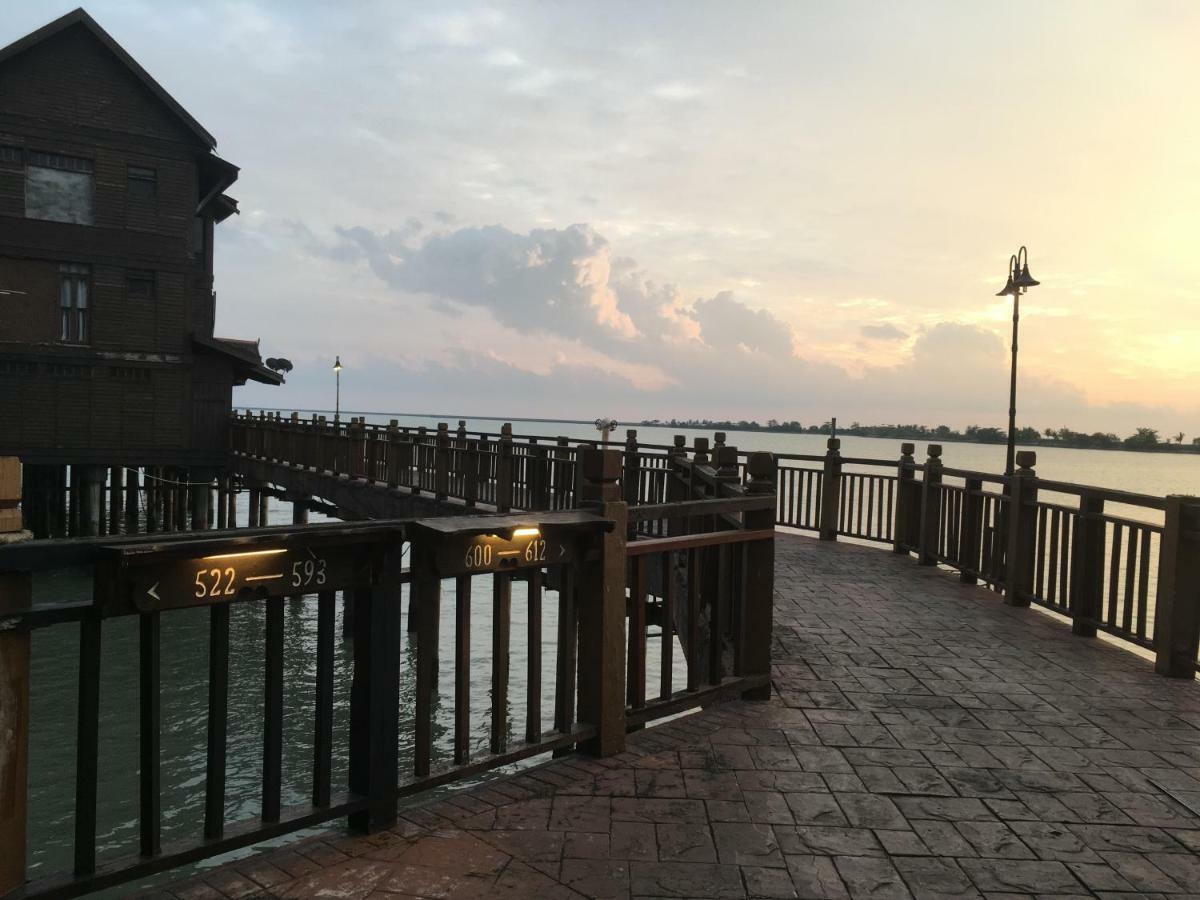 Langkawi Lagoon Resort Water Chalet Pantai Cenang  Bagian luar foto