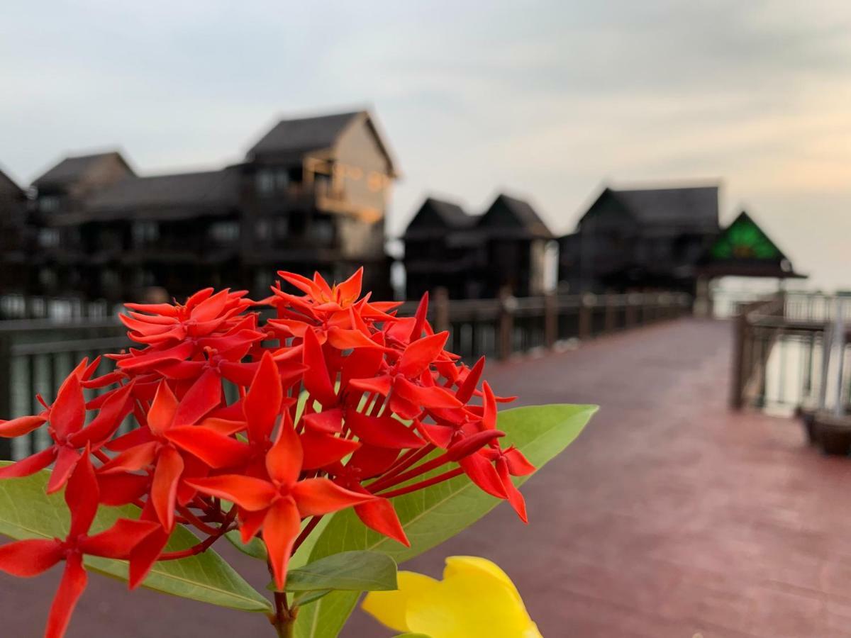 Langkawi Lagoon Resort Water Chalet Pantai Cenang  Bagian luar foto